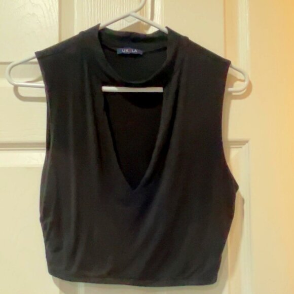Brand New Black UK2LA Crop Top Size M/L NWOT - Picture 2 of 6